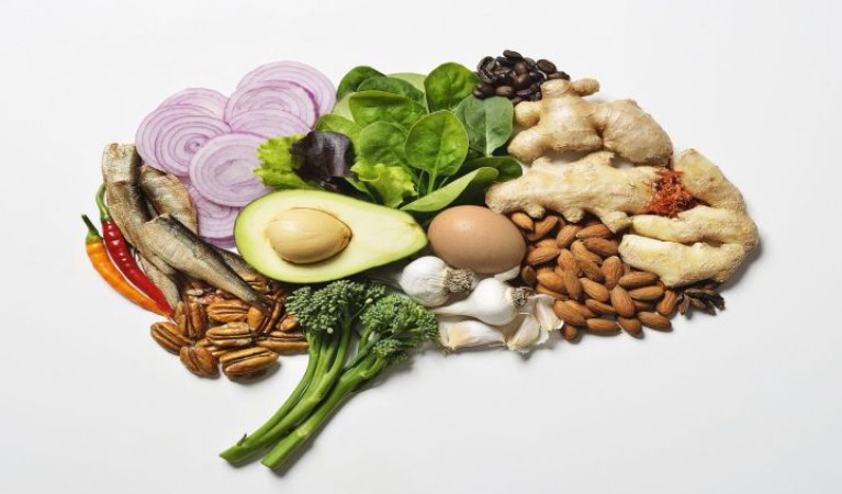 چه غذاهایی برای مغز مفید است