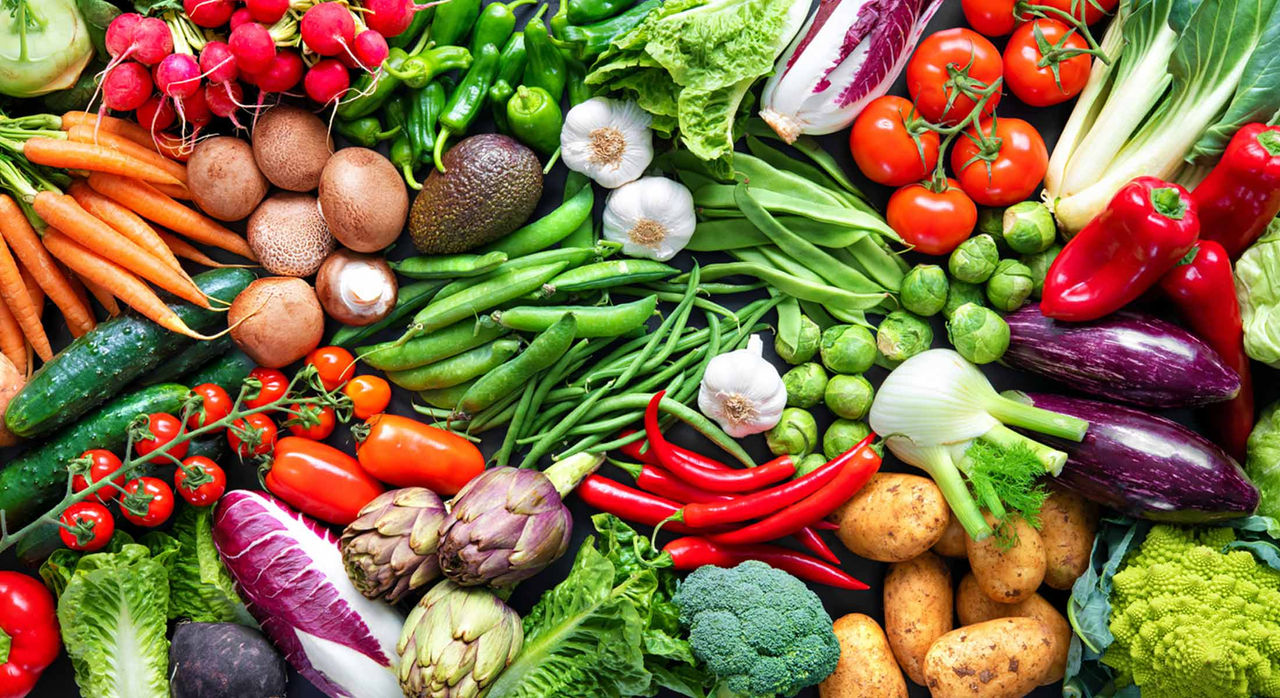 چه غذاهایی برای بیماری پارکینسون مفید است